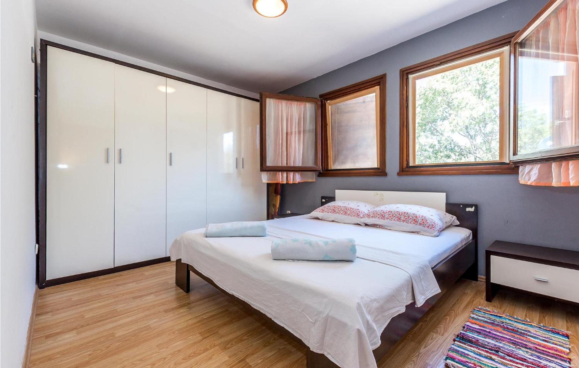 Nice Home In Jezera With Wifi エクステリア 写真
